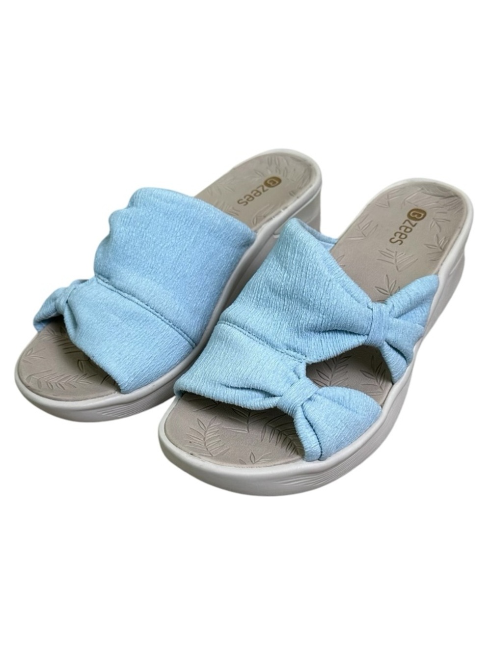 BZees Women’s 8W Light Blue Slip-On Knot Slide Sandals - Picture 2 of 11